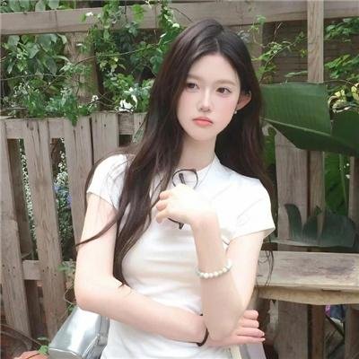 俏探女娇娃